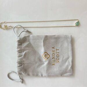 Kendra Scott necklace